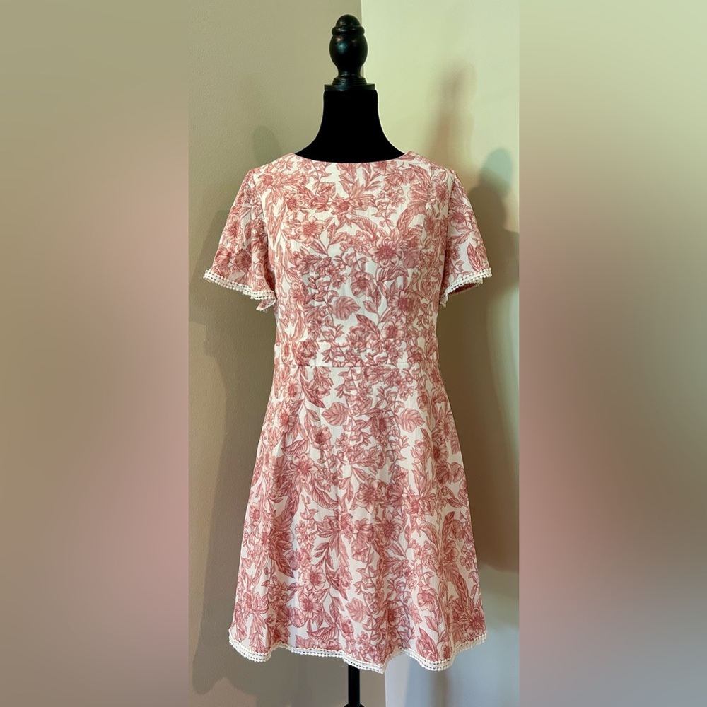 B Darlin Blush and Cream Floral Mini Dress